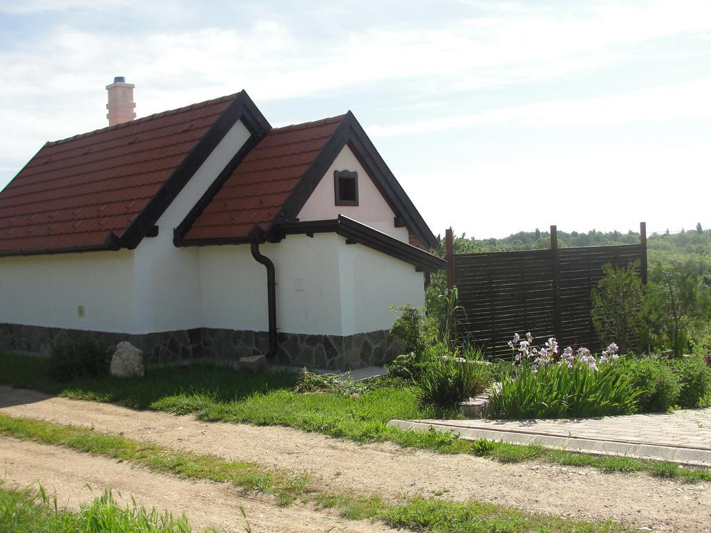 Vörösmál Vendégház Balatonfüred Habitación foto