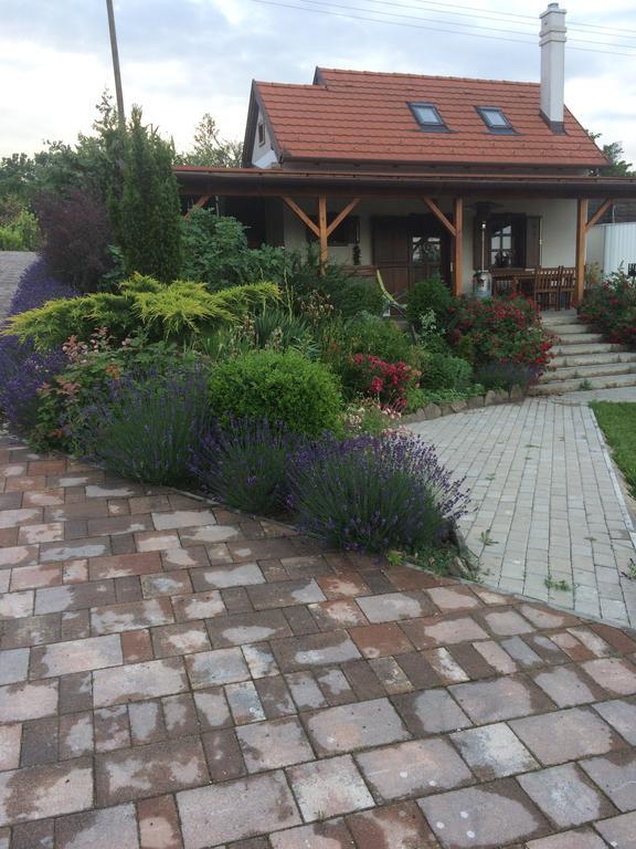 Vörösmál Vendégház Balatonfüred Exterior foto